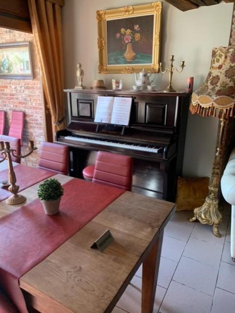 B&B Foret D'Animaux Bouillon Luaran gambar